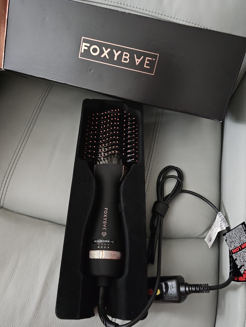 FoxyBae Rose Gold Blowout Dryer Brush All In One Dryer Volumizer HAB-RGUS NIB